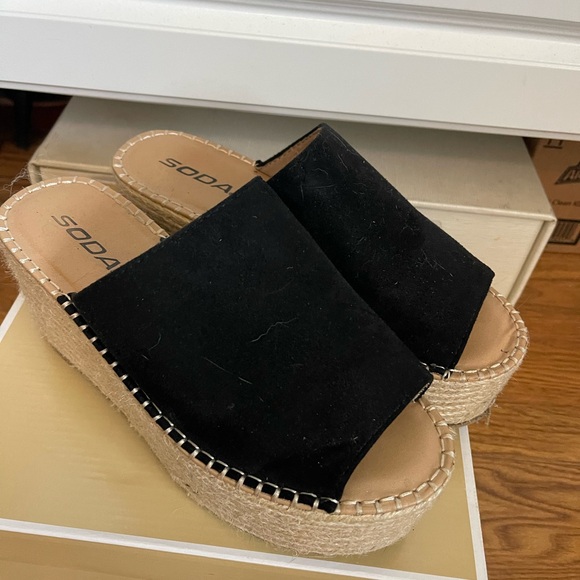 SODA used platform wedges black. As is. - Picture 2 of 2